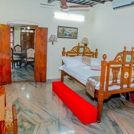 Trium Heritage Villa Chengannur Exterior photo
